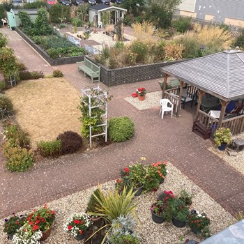 West Berkshire Community Hospital Therapy Garden 